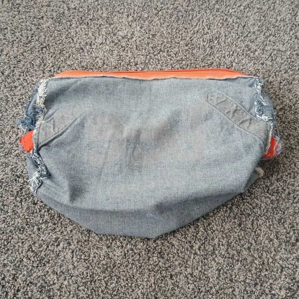 Lee Jeans Leggett Vintage 70s 80s Faded Denim Small Gym Duffle Bag Distressed